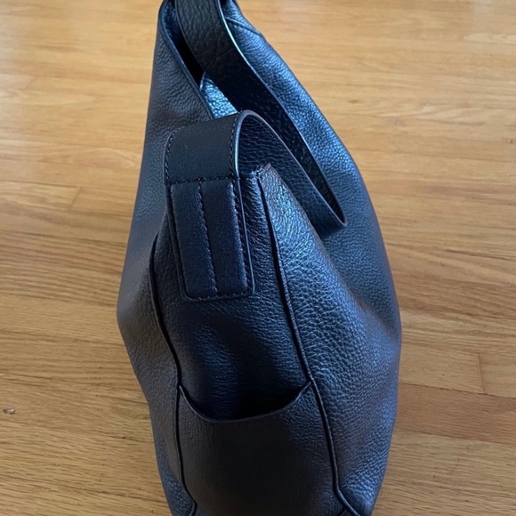 Michael Kors Black Shoulder Handbag - Picture 6 of 9